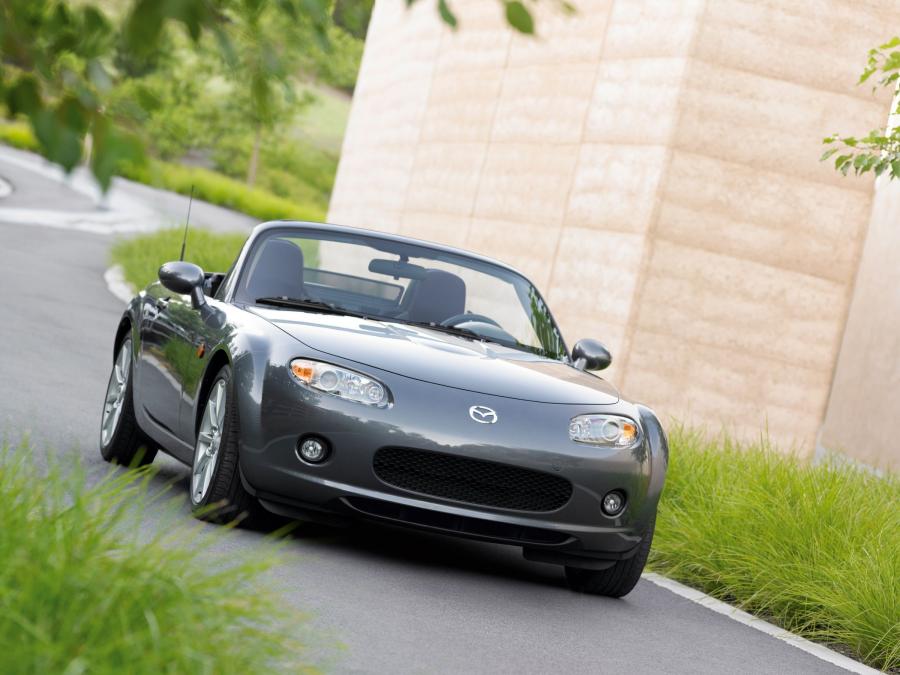  Mazda MX-5 Roadster Coupe 2006 года  (фото 53 из 212)